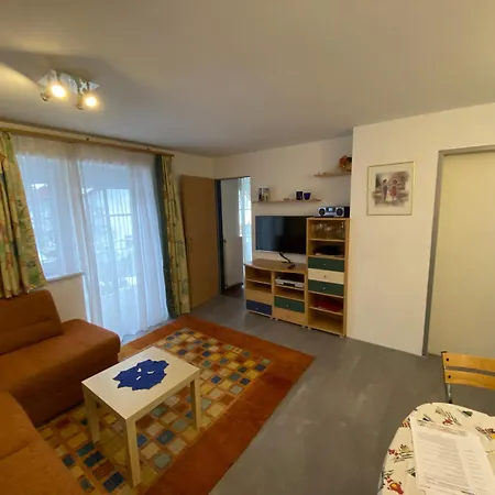 Ferienwohnung Holiday アパート *