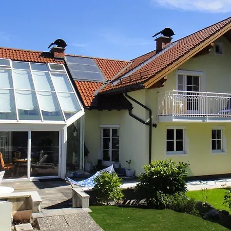 Ferienwohnung Holiday ラートシュタット